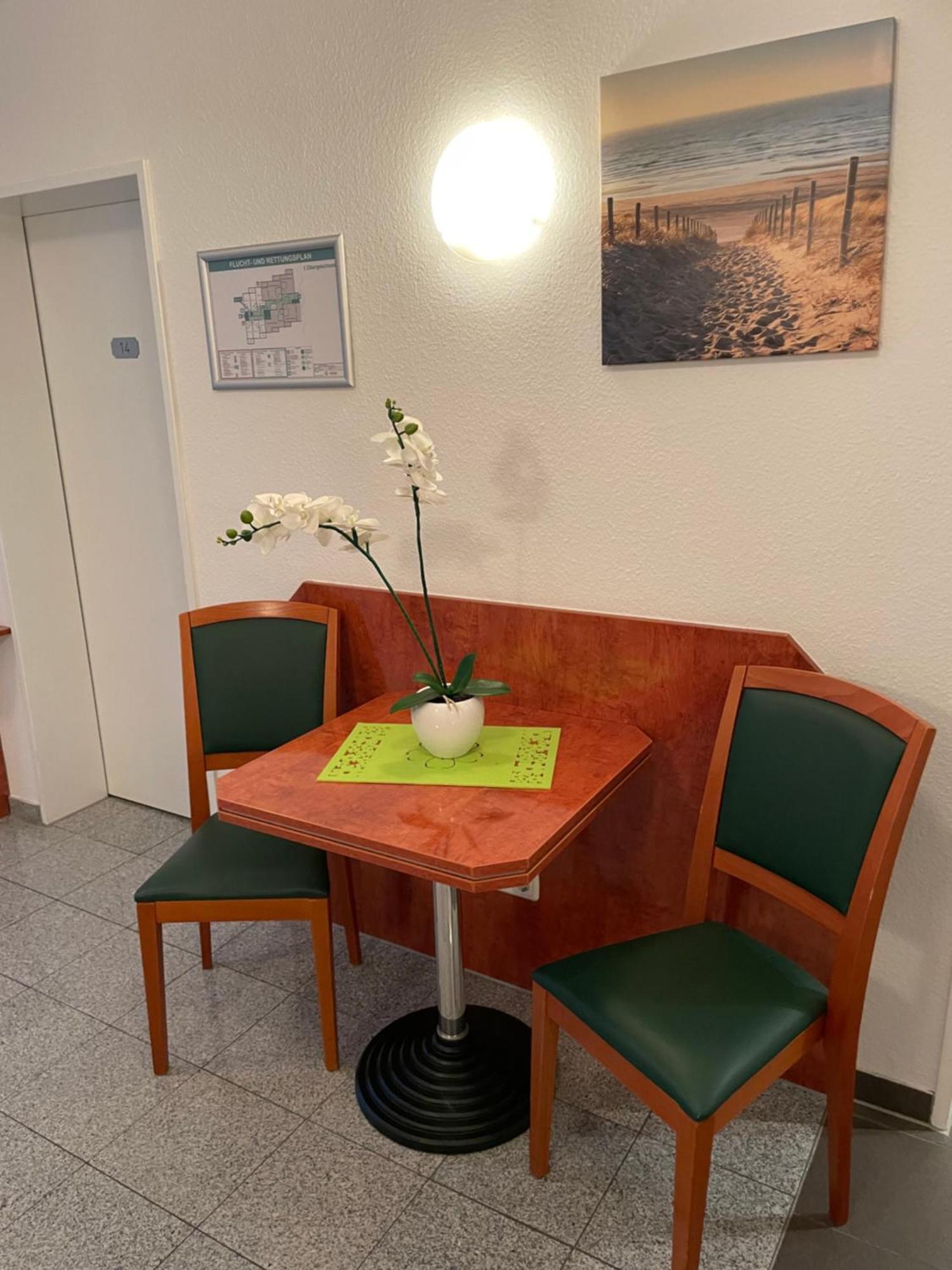 Hotel Merkenich โคโลญ ภายนอก รูปภาพ